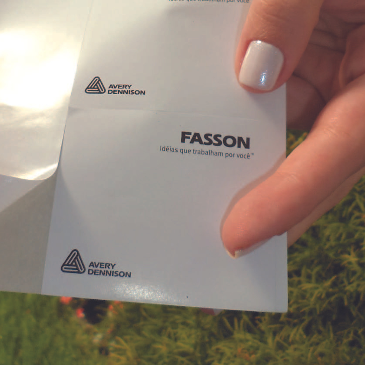 papel-adesivo-avery-denisson-fasson